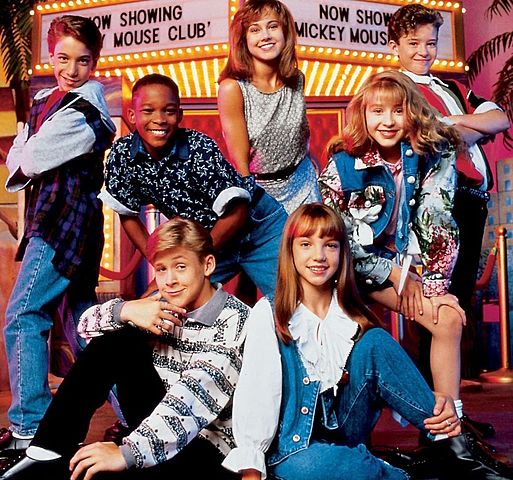 EDAD CONTEMPORÁNEA Adolescentes