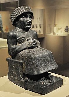 Estatua sedente del príncipe Gudea de Lagash