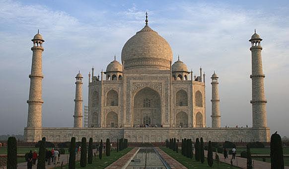 Taj Mahal de Ustad Isa, Isa Muhammad Effendi , Ismail Khan , Qazim Khan, Chiranjilal, Amanat Khan, Muhammad Hanif (Complejo arquitectónico)