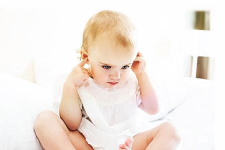 SEIS MESES DE NACIDO