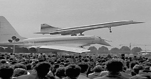 El Concorde comenzó su servicio regular entre Londres y Bahrain, y París-Río de Janeiro.