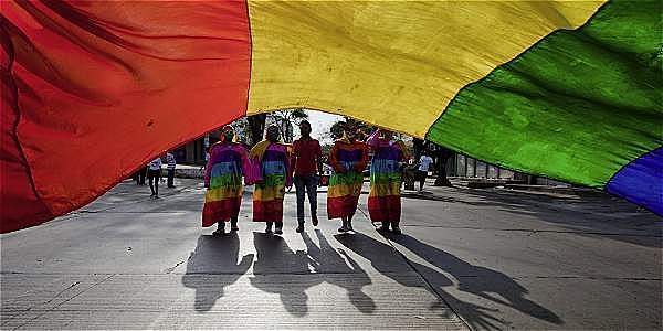 DERECHOS A PAREJAS DE MISMO SEXO