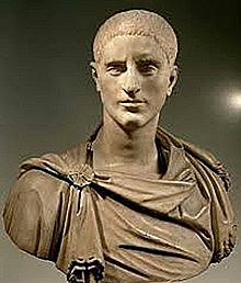 Valentiniano II derrota a Magno Máximo