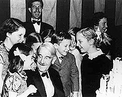 John Dewey (1859-1952)