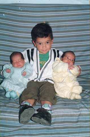 nacen mis dos hermanos mellisos