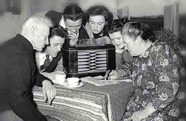 Primera transmisión de voz humana