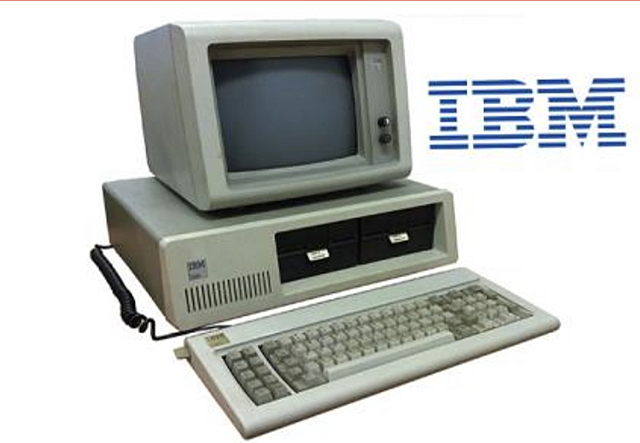 IBM saca a la luz su primer PC