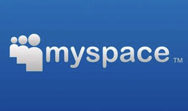 Nace MySpace