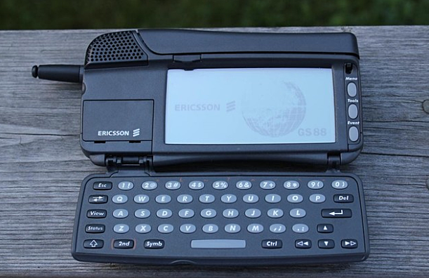 Primer smartphone de la historia