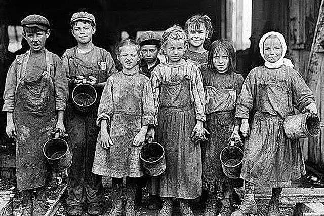 EL NIÑO COMO FUERZA DE TRABAJO