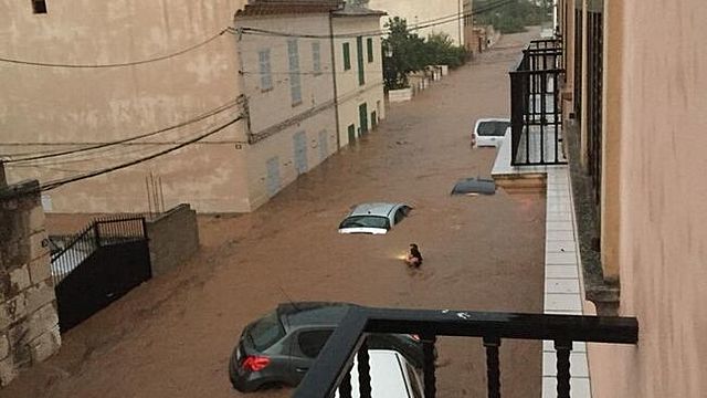 Pluja intensa a Sant Llorenç des Cardassar (Mallorca)
