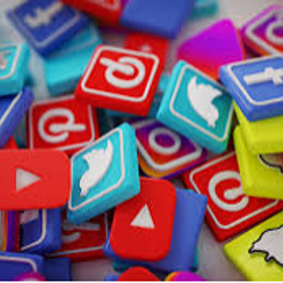 Timeline: Redes sociales