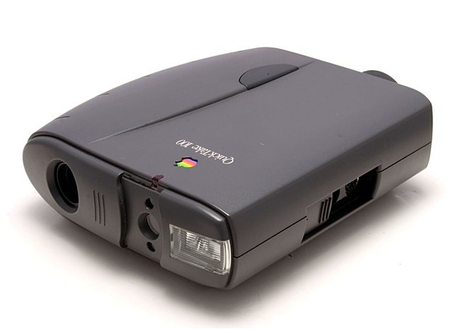 Premier appareil photo chez Apple