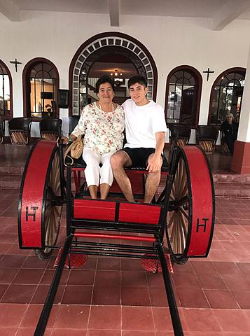 Viaje Con Mi Abuelita