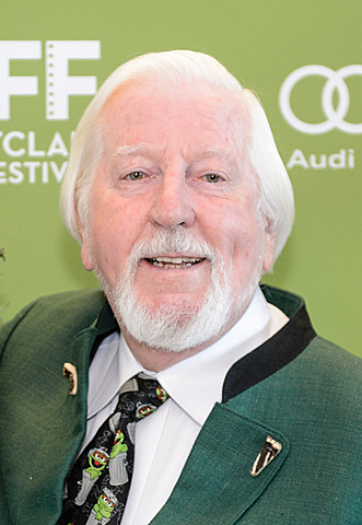 Carroll Spinney dies