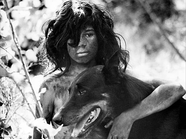 LAS INSTITUCIONES PARA LOS "IDIOTAS"