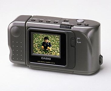 1er appareil numérique avec écran à cristaux liquides