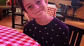 Timeline: Six événements marquants dans la vie de Elliott Jean