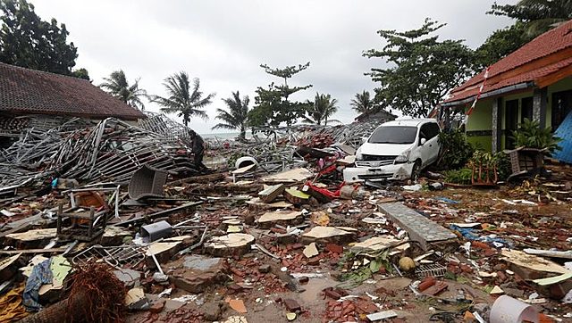Tsunami a l'illa de Java d'Indonesia (climàtic)