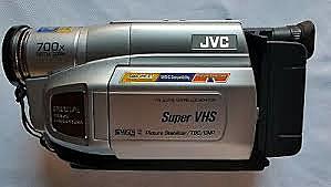 Premier caméscope VHS