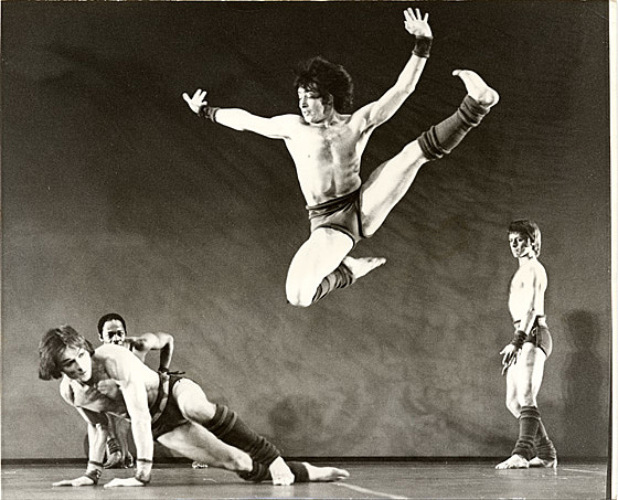 London Contemporary Dance Theatre establishe