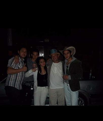 Conocí a mi papá y hermanos.