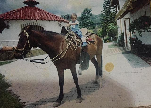 Acontecimiento Familiar