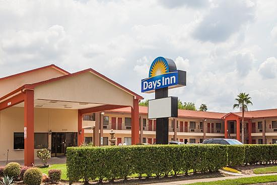 DAYS INN
