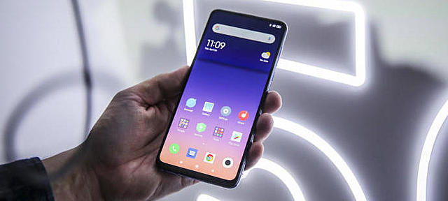 Em regalen el meu primer mòbil