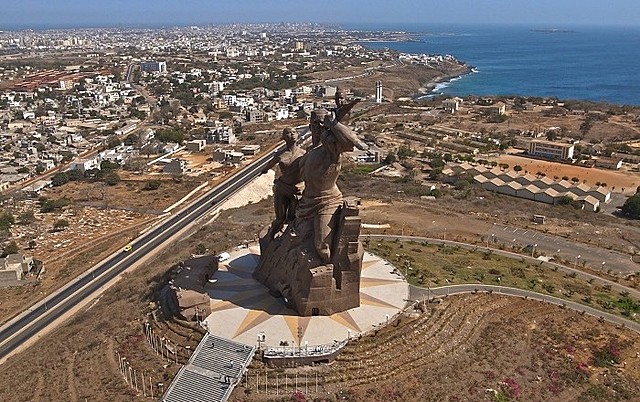 Bronze statue Dakar unveiled