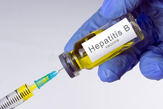 Se realizó la primera vacuna para Hepatitis A