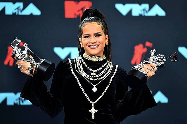 Rosalía, primera cantant espanyola en guanyar un MTV Video Music Award.