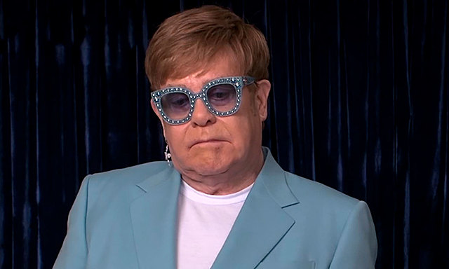 Elton John es retíra (Fet cultural)