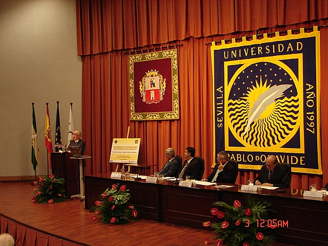 Primer congreso en Sevilla
