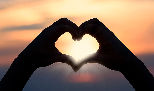 Enamoramiento de Jefferson y Lucy.