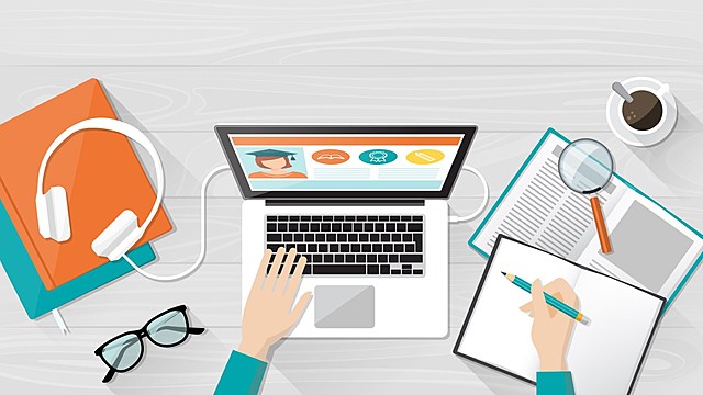 Mi mamá comenzó a trabajar.