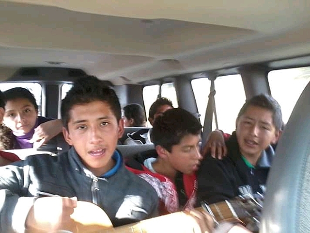 Fui a dar serenatas en el día de las madres