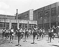 Educación Física Enfoque Militar (1940)