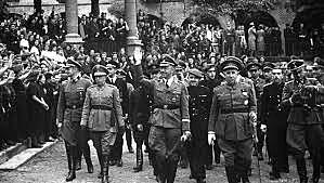 -1929 – Comença el nazisme a Alemanya.