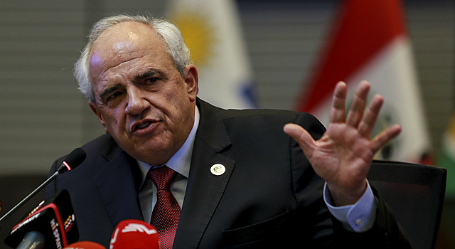 Acercamientos entre la admin. Samper y el ELN (Palacio de Viana)