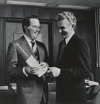 John F. Mitchell (ingénieur) et Martin Cooper