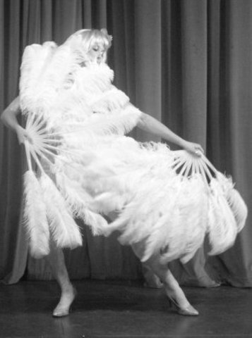 Burlesque Fan Dance