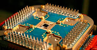 PRIMER ORDENADOR CUANTICO