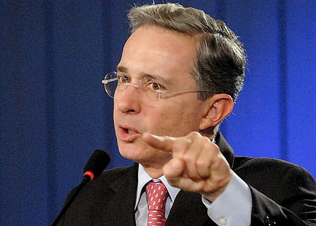 Esta carnita y estos huesitos se quedan