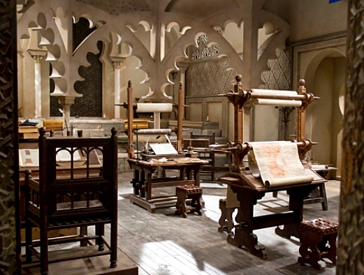 Se funda escuela de traductores en Toledo