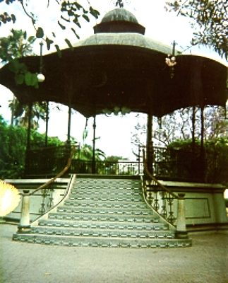 Fundación de la provincia de Ávalos.