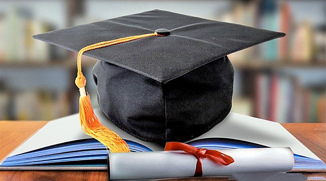 Mi graduación bachiller - Brenda Vargas Conejo