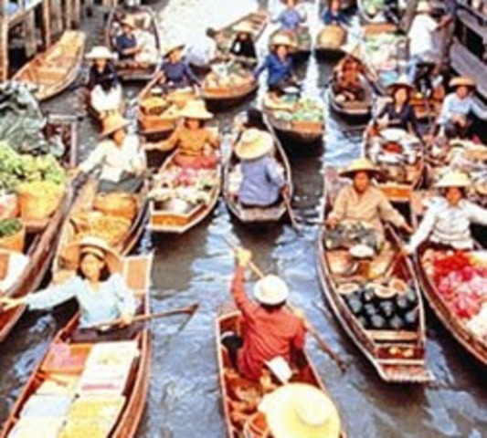 The arrival of the Thais