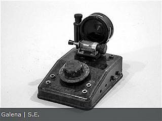 1933: La mitad de la población cuenta con receptores de radio