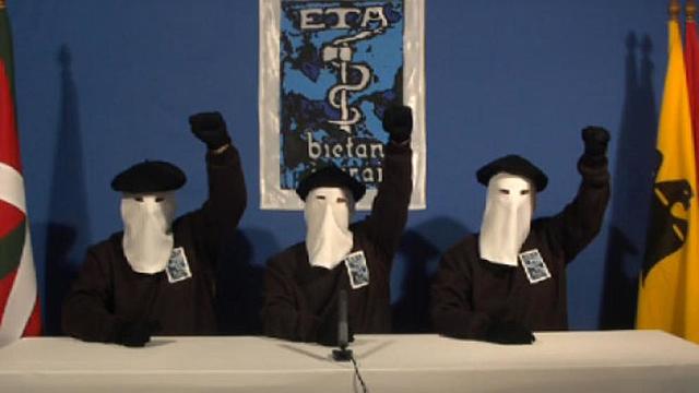 ETA abandona la lluita armada.